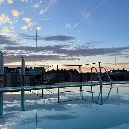 Royal In The Center With Free Parking! Apartment *