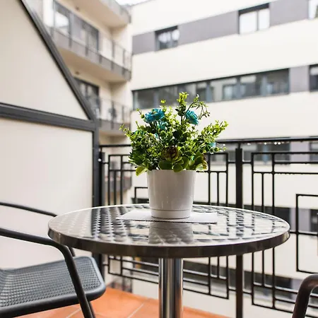 Royal In The Center With Free Parking! Apartment *