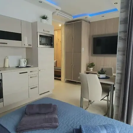 Royal In The Center With Free Parking! Apartment Budapest